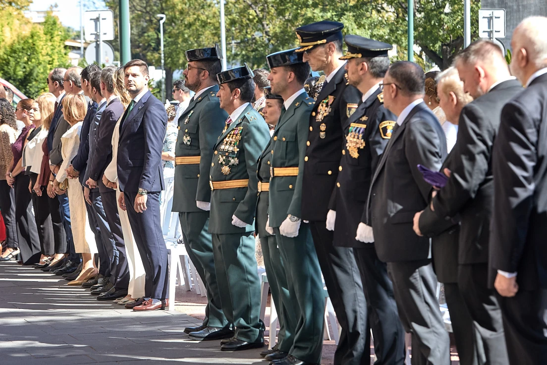 Gandia conmemora la festividad de la Virgen del Pilar junto a la Guardia Civil