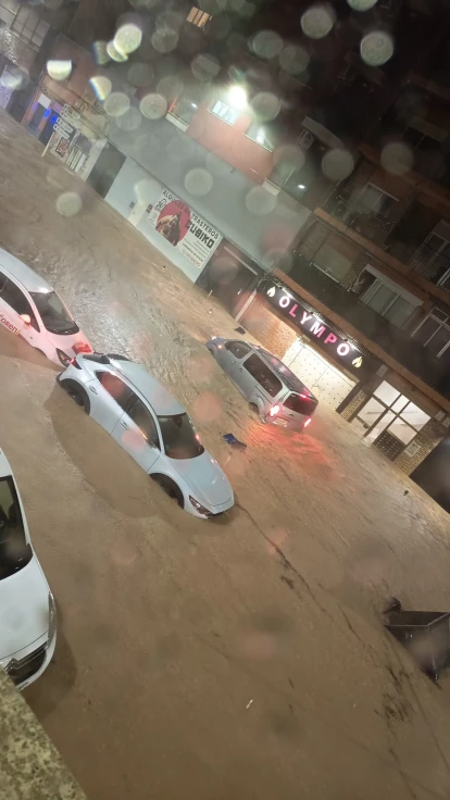 La UME se moviliza en Oliva ante las graves inundaciones