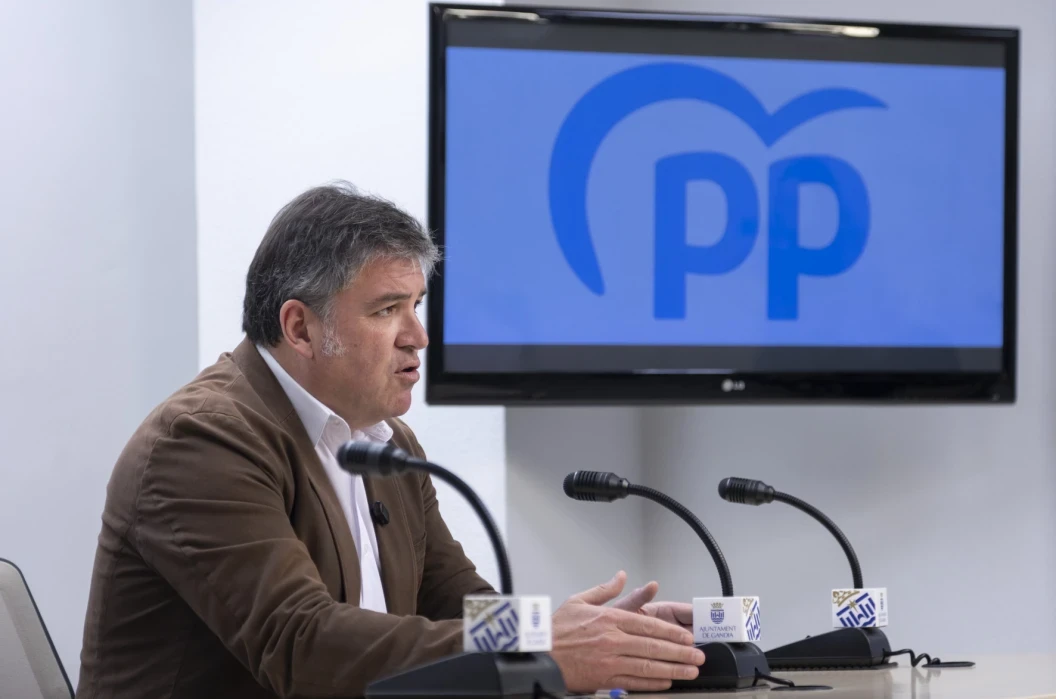El PP de Gandia señala una subida en el recibo del agua que el Gobierno local negó