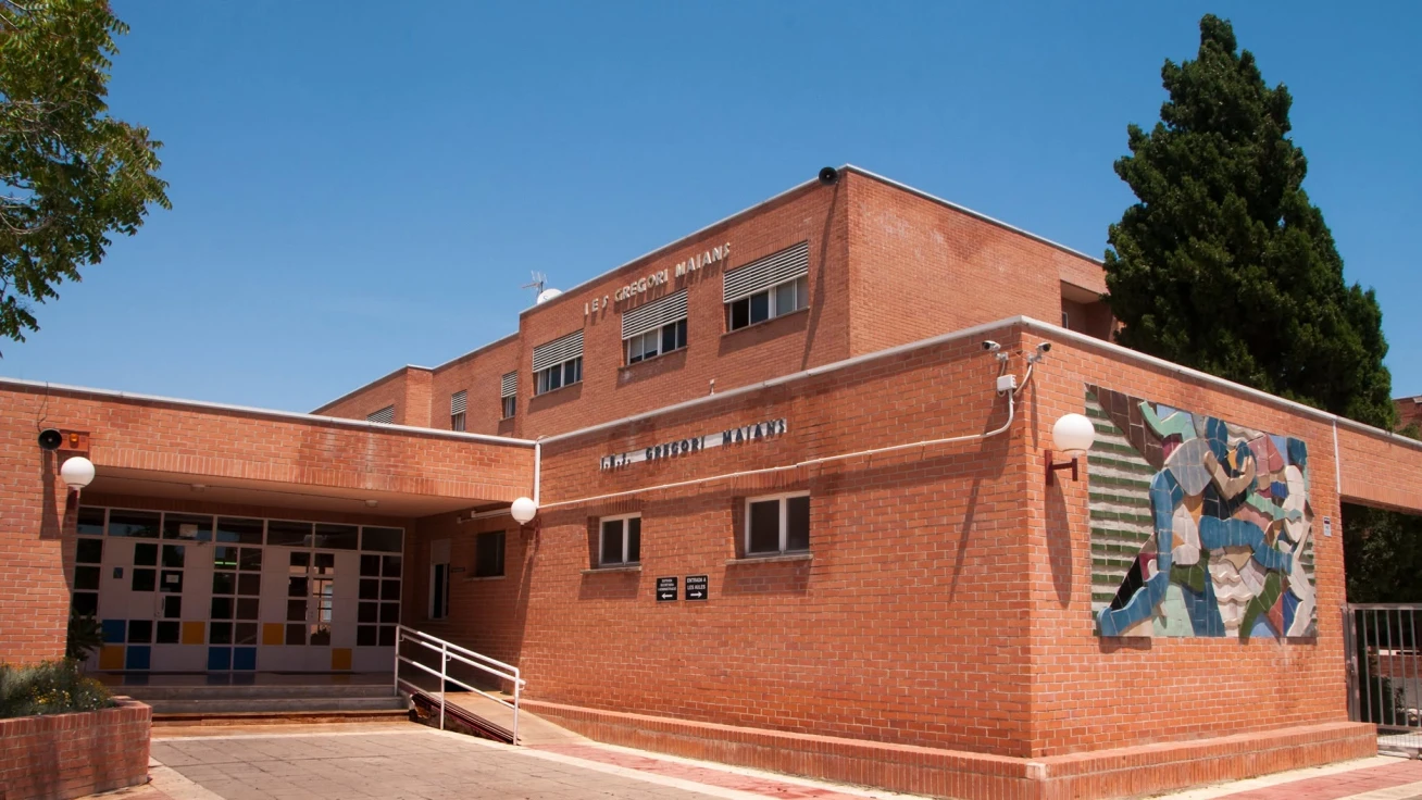 Un alumno agrede a un profesor del IES Gregori Maians de Oliva