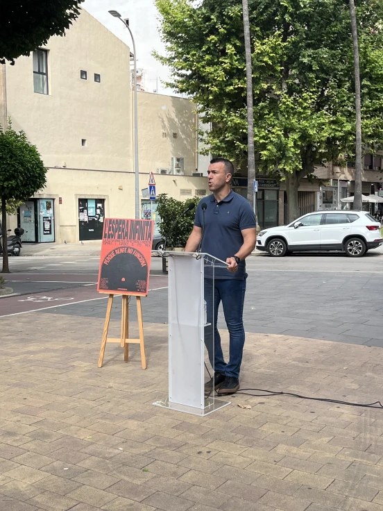 El PP provincial lanza en Gandia la campaña "La espera infinita" para denunciar el deterioro ferroviario