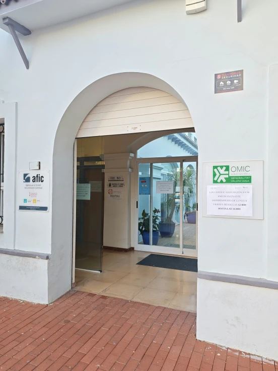 El Ayuntamiento de Oliva mantiene abierta la oficina del consumidor