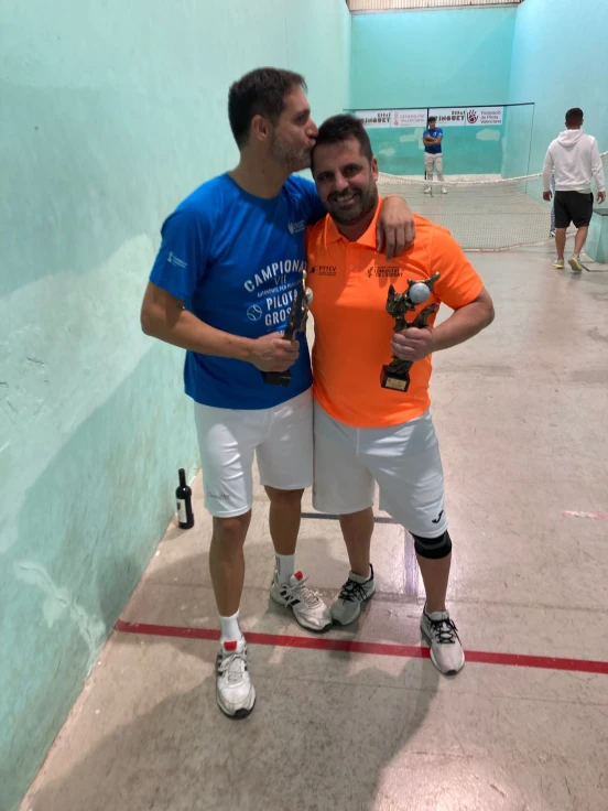 Triunfo histórico para los pileros Waldo Vila y Baldo Guitart en la VII edición del Campionat Autonòmic de Pilota Grossa