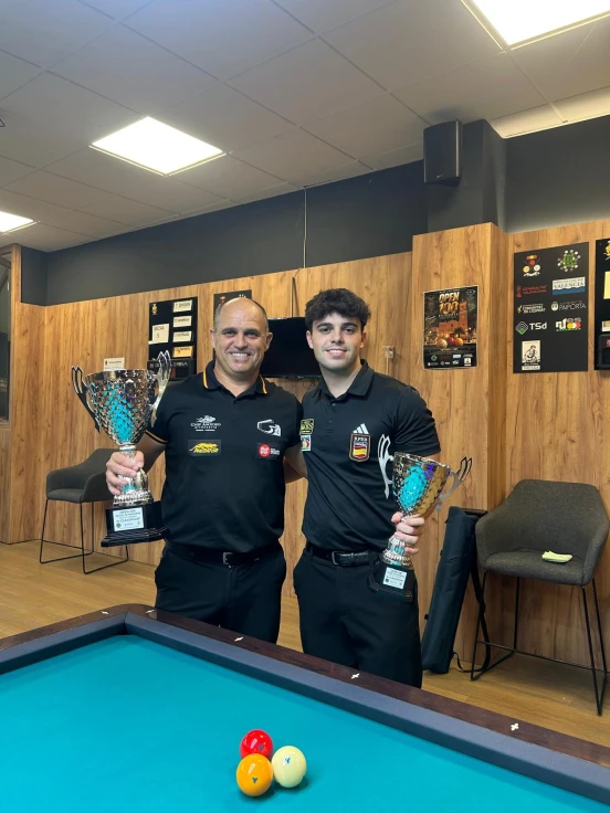José Luis y Xavi Pascual brillan en el Open 100 de Paiporta de billar a tres bandas
