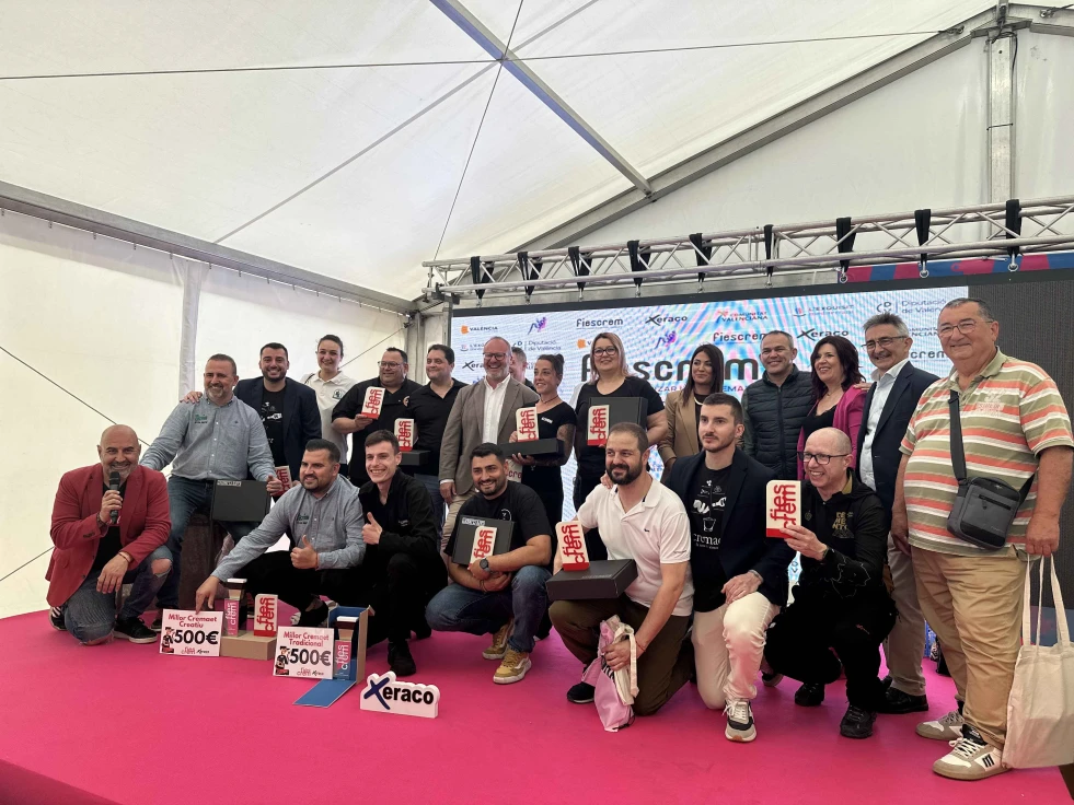 El Palleter de Benissa y Los Abetos de Torrent confeccionan en Xeraco el mejor 'cremaet' tradicional y creativo de 2025
