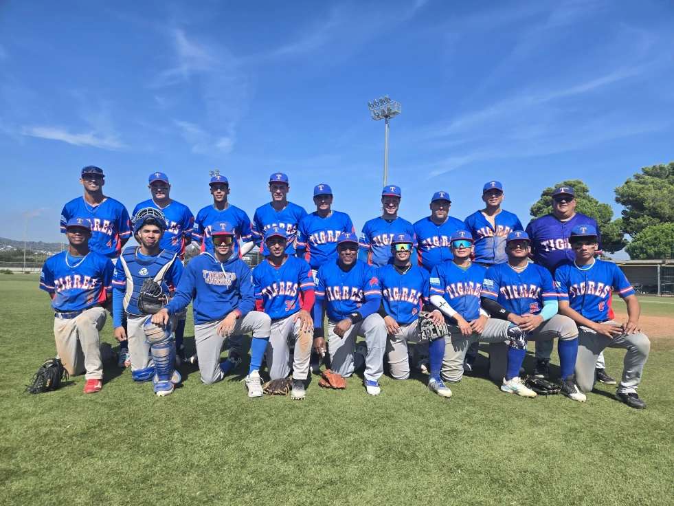 Los Tigres de Gandia derrotan a los Rocosos de Valencia por 2-15