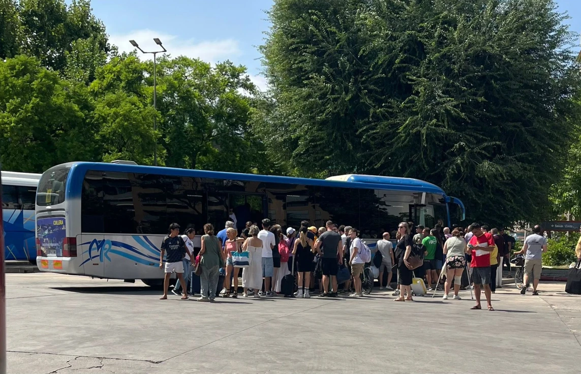 Nuevo caos ferroviario en Gandia en la tarde de ayer