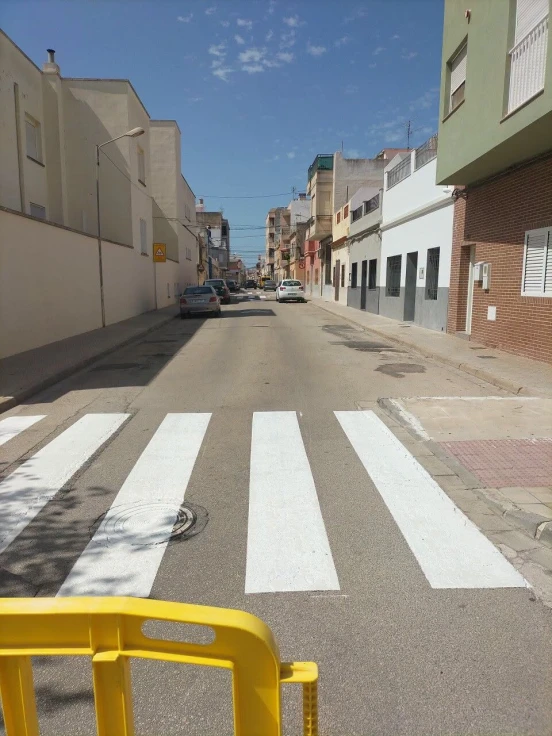Tavernes de la Valldigna refuerza la seguridad en los entornos escolares ante el inicio del curso