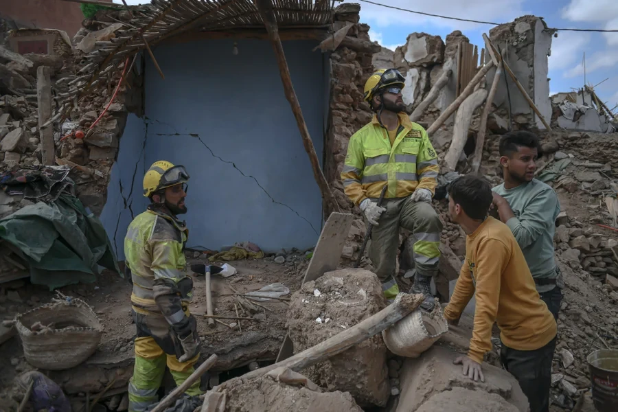Edgar, el bombero que acudió a ayudar a Marruecos