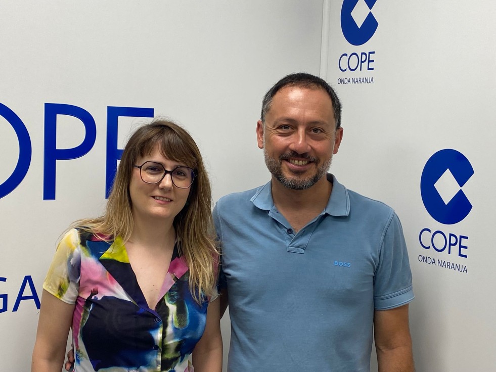 La artista Cristina Jordá visita l'àgora de la Safor