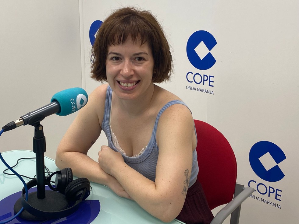 María Zacarés reconocida como mejor expediente académico en enfermería
