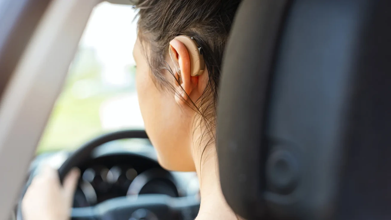 Cómo influye la audición a la hora de conducir
