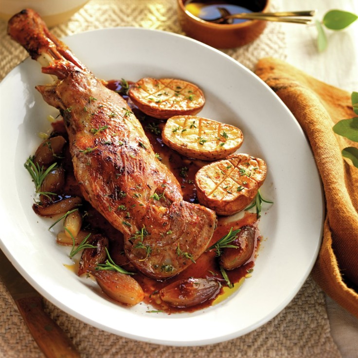 Emilio Moratal nos trae hoy en Cocina Fácil la paletilla de cordero al horno