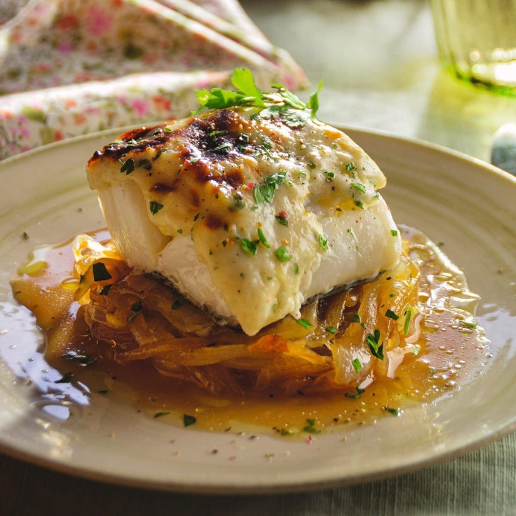 Bacalao gratinado con verduras