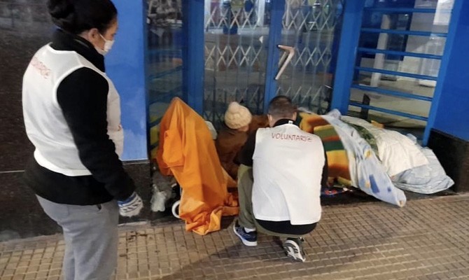 Cáritas Gandia pide colaboración para combatir el frío