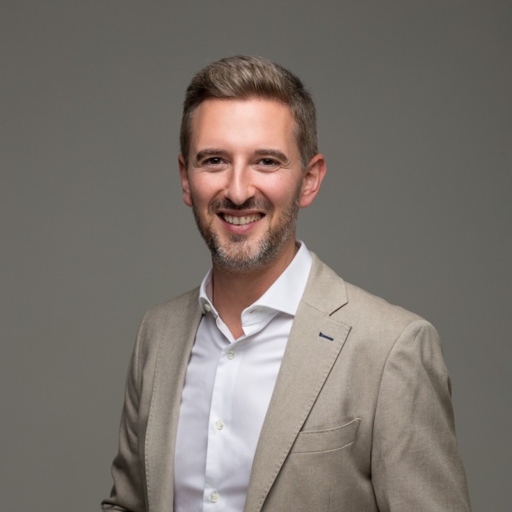 Víctor Soler pide proyectos reales para Gandia en Fitur y recuerda a las víctimas del accidente ferroviario