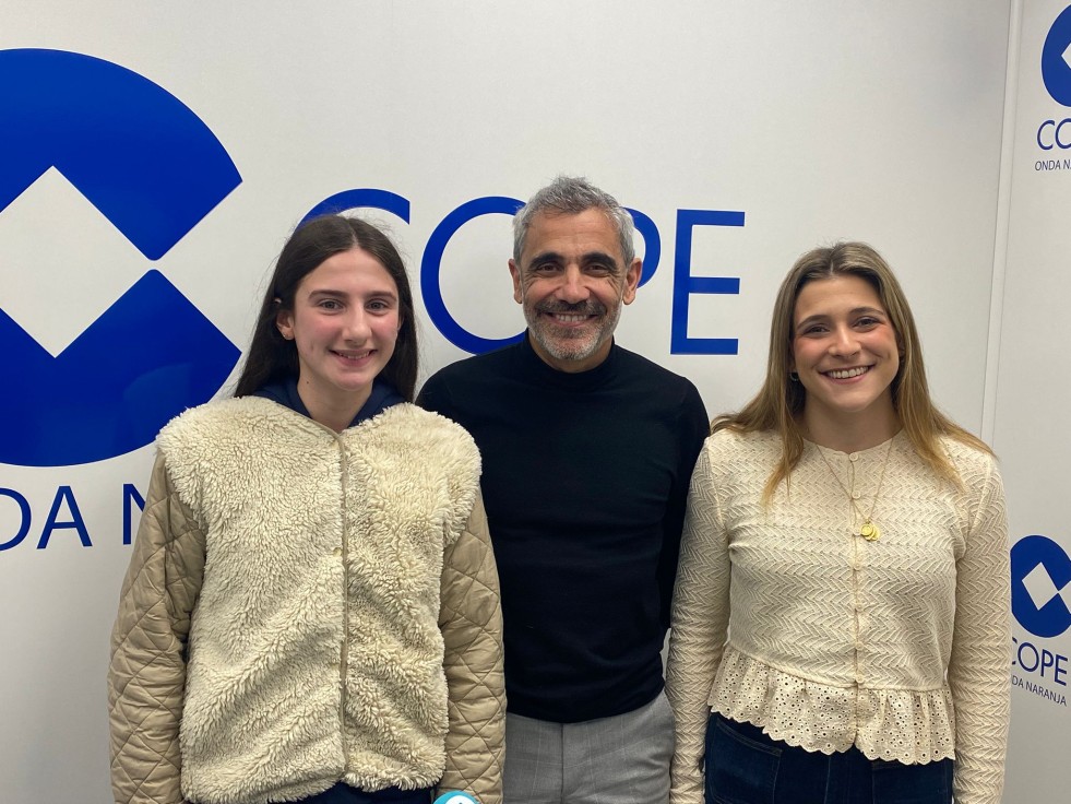 Las Falleras Mayores de Gandia preparadas para la semana fallera