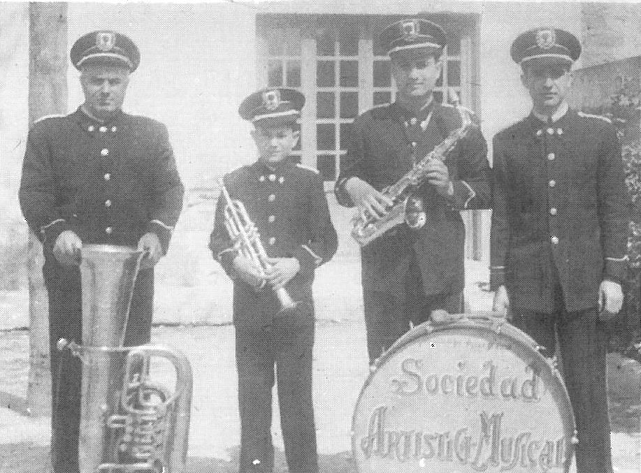 Manel Arcos presenta los orígenes de la Banda de Música en Oliva
