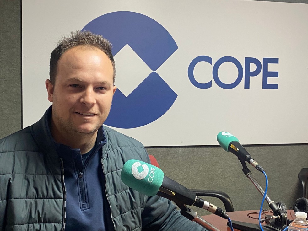 Oliva reabre sus piscinas