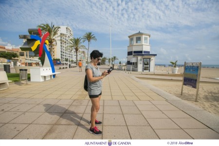Cerca de 5.000 personas utilizaron el wifi público de la playa de Gandia en julio