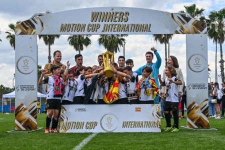 Gran éxito de la 'Football Motion Cup International' en Oliva con más de 3.500 asistentes