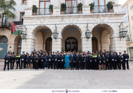 Gandia otorga un centenar de reconocimientos en un Día de la Policía Local marcado por la respuesta ejemplar ante emergencias