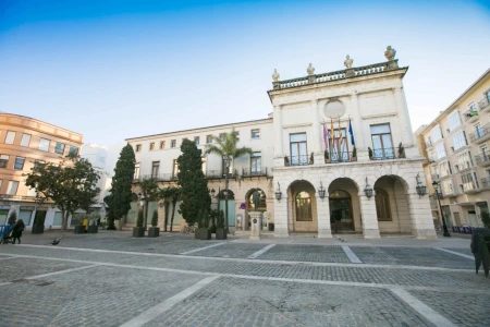 Ligero descenso del paro en la comarca de la Safor