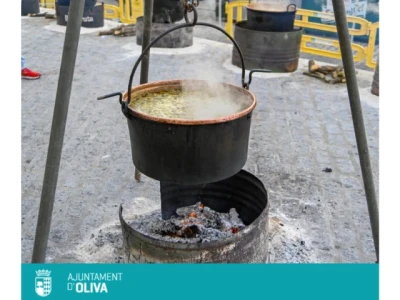Les Calderes de Sant Antoni y sus 4.400 raciones centran hoy la actividad festiva en Oliva
