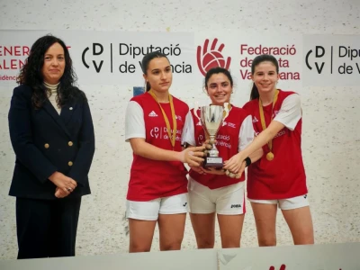 El conjunto femenino del Club de Pilota Valenciana de Xeraco conquista la Copa Raspall de sexta categoría
