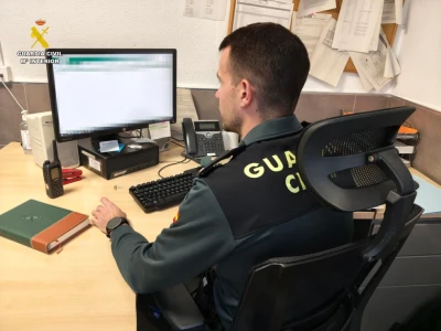 La Guardia Civil detiene en Oliva a una mujer por proporcionar a inmigrantes empadronamientos falsos por 150 euros