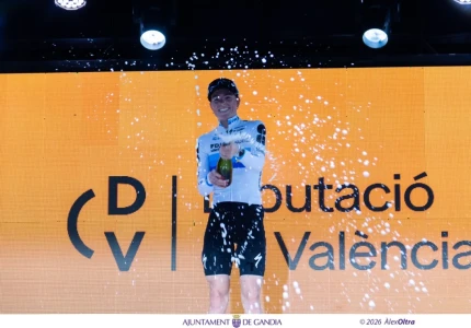 Demi Vollering gana la primera etapa de la Vuelta Ciclista Femenina de la Comunitat Valenciana
