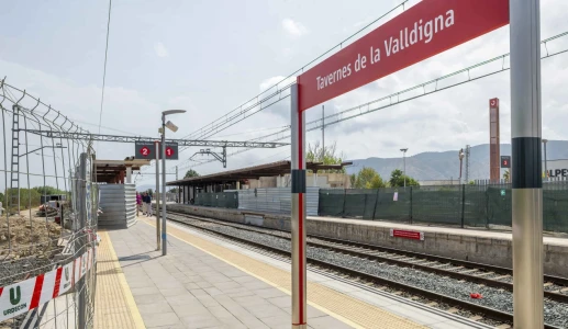Renfe reinicia las obras de mejora de la accesibilidad de la estación de Tavernes de la Valldigna