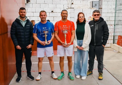 Las finales del IV Campeonato Autonómico Individual de Pilota Grossa llenan de emoción el Espai Trinquet de Palmera