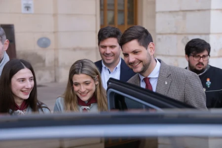 El OMODA 7 de Moll Motor, coche oficial de las Falleras Mayores de Gandia 2026