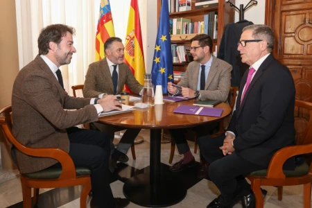 Gandia impulsa el PIA de Ale-Hop, la ampliación de la comisaría y la formación profesional con la Generalitat Valenciana