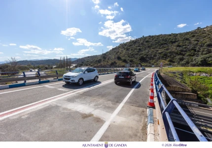 Reabre al tráfico el puente de la carretera de la Acequia del Rey de Gandia una semana antes de lo previsto