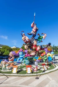 La Falla Institut de Oliva se alza con el primer premio tanto en mayor como en infantil