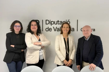 Oliva presenta a la Diputación el nuevo proyecto de la Casa de Cultura Salvador Cardona Miralles