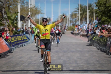 Gandia se convierte en epicentro del ciclismo internacional con la celebración de la ALE Cycling Gandia UCI