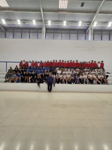 Piles reúne a alumnado de la Safor en una jornada de pilota valenciana dentro del programa Pilota en la Escuela