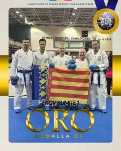 Luis García, campeón de España con la Selección Valenciana de karate máster