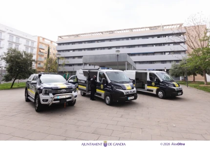 La Policía Local de Gandia suma nuevos vehículos y amplía su plantilla