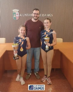 El Ayuntamiento de Daimús felicita al Club Patinatge Daimús por sus éxitos autonómicos