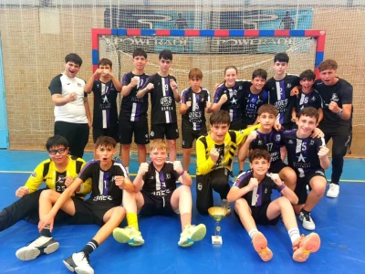 El infantil del Club Balonmano Gandia conquista la Copa Juan Torres tras una exigente final ante BM Puerto Sagunto