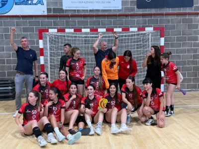 El Juvenil Femenino del Club Balonmano Oliva conquista la Copa Federación Plata