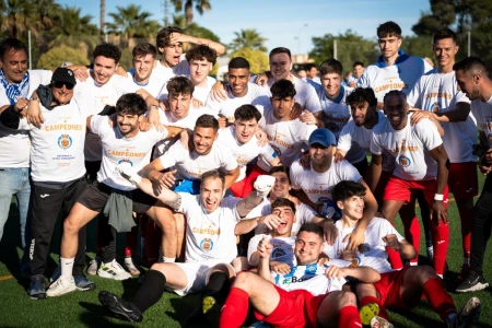 El CF Gandia celebrará este domingo en el Guillermo Olagüe su ascenso a Lliga Comunitat