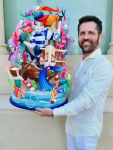 Ausiàs Estrugo, artista gandiense, gana el Ninot Indultat Infantil de les Fogueres Alacant