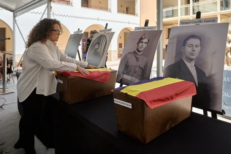 Gandia entrega a sus familias los restos de cuatro víctimas del franquismo tras casi 87 años de espera