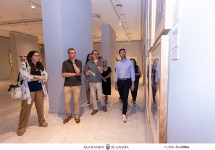 Dos exposiciones abren la oferta cultural de la Universitat d’Estiu de Gandia
