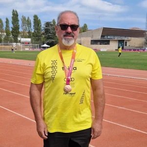 El atleta Genaro Rey sube al podio en el Campeonato de España Máster de Pentatlón de Lanzamientos